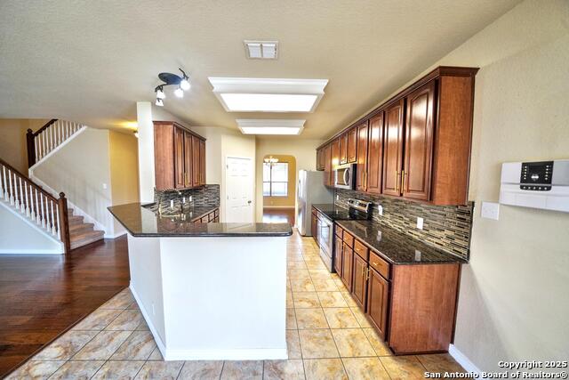 Image 12 of 50 For 9022 Anderson Bluff