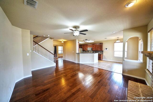 Image 9 of 50 For 9022 Anderson Bluff