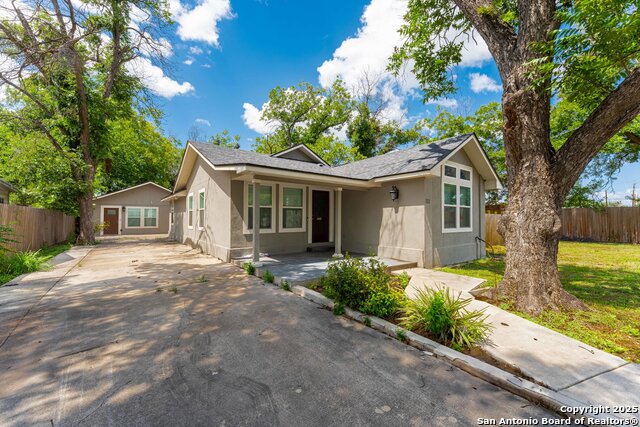 Details for 111 Young W, San Antonio, TX 78214