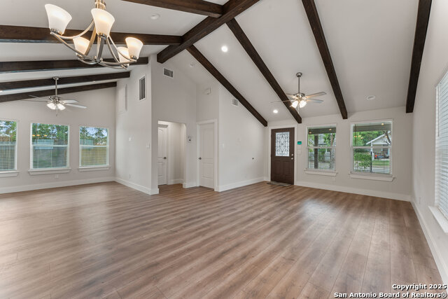 Listing photo id 28 for 111 Young W