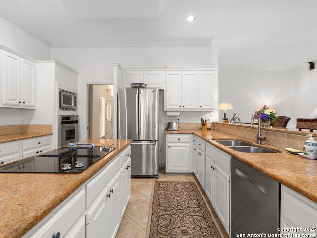 Image 10 of 29 For 31 Inwood Manor