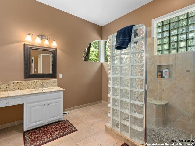 Image 19 of 29 For 31 Inwood Manor