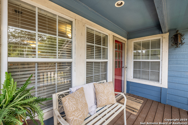 Image 4 of 48 For 1324 Guadalupe Road