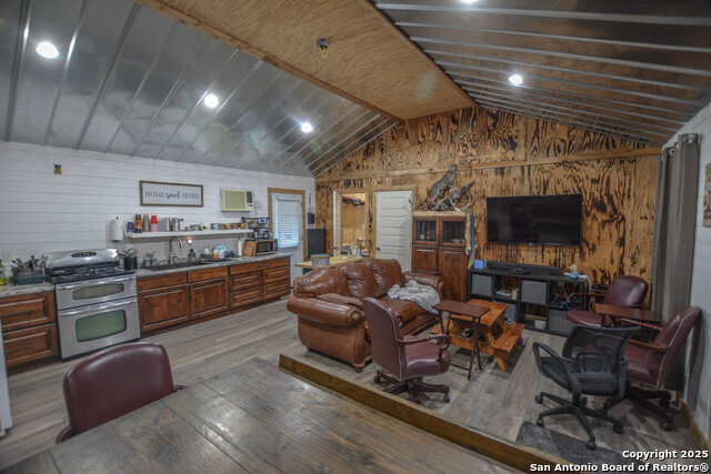 Listing photo id 18 for Tbd Mailtrail Rd