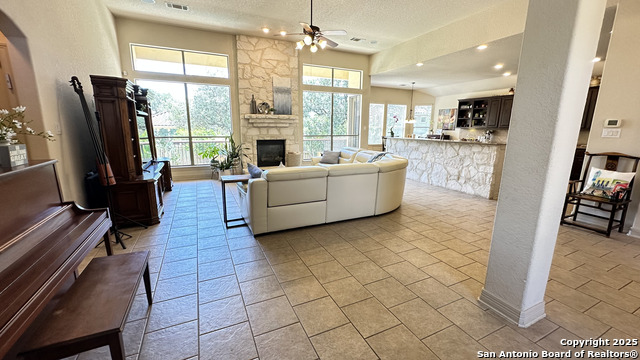 Image 20 of 48 For 1206 Via Milano