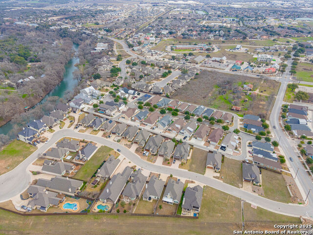 Image 15 of 28 For 917 Gruene Place