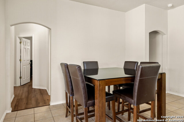 Image 11 of 26 For 5704 Mahogany Bay