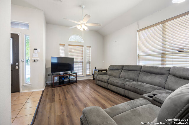 Image 2 of 26 For 5704 Mahogany Bay