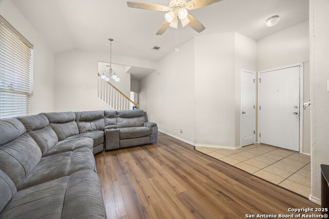 Image 4 of 26 For 5704 Mahogany Bay