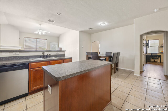 Image 6 of 26 For 5704 Mahogany Bay