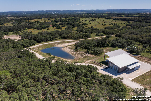 Image 2 of 40 For 370 Gray Wolf