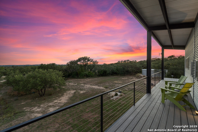 Image 34 of 40 For 370 Gray Wolf