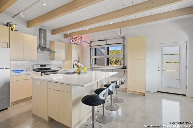 Image 6 of 40 For 370 Gray Wolf