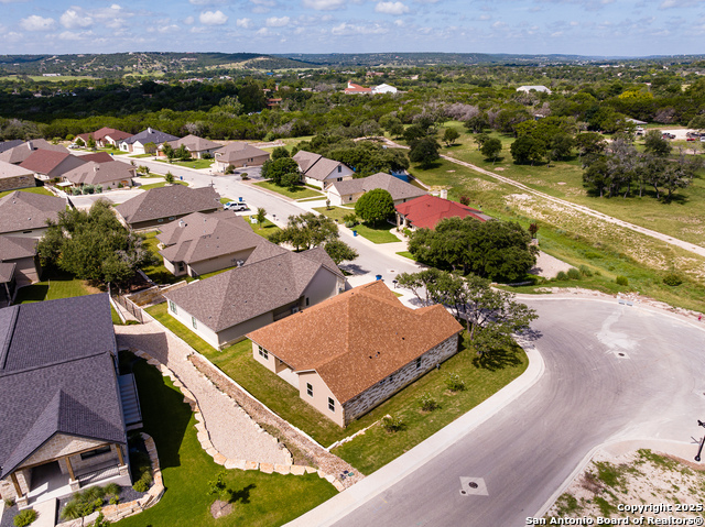 Listing photo id 22 for 2108 Athens Ave