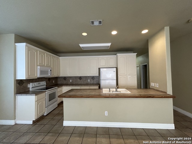 Image 8 of 28 For 3049 Pine Valley Dr