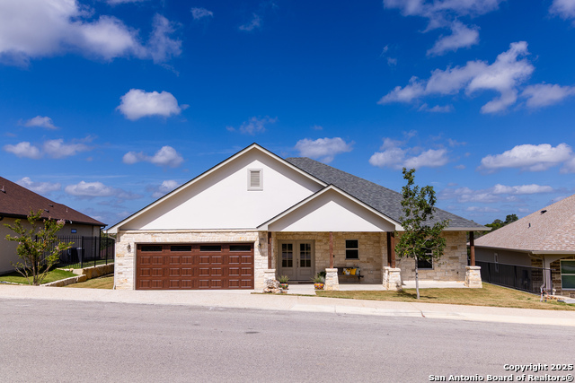 Listing photo id 30 for 2005 Valencia Dr