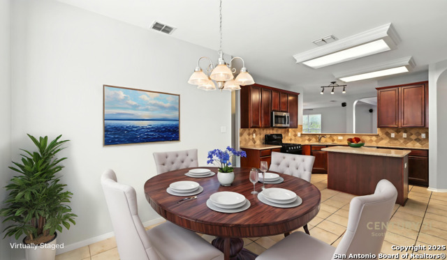 Listing photo id 1 for 15107 Wingheart