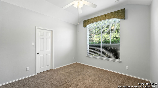 Listing photo id 28 for 15107 Wingheart