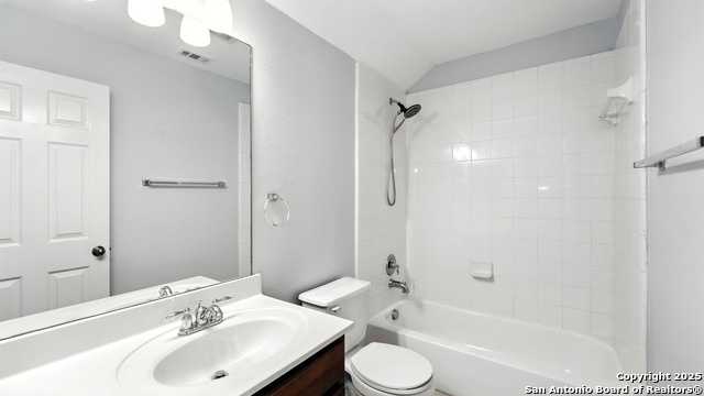 Listing photo id 31 for 15107 Wingheart
