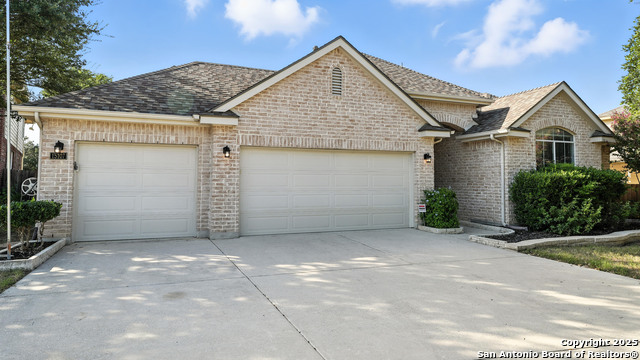 Listing photo id 38 for 15107 Wingheart