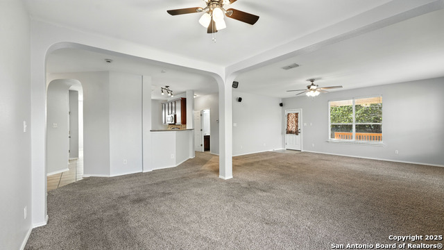 Listing photo id 6 for 15107 Wingheart