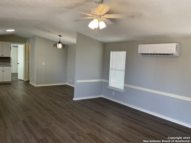 Image 11 of 20 For 175 Rhonda Dr