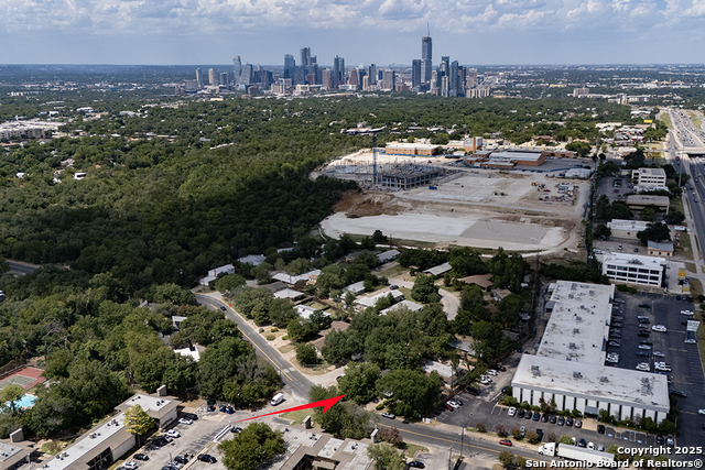 Listing photo id 38 for 1400 Saint Edwards