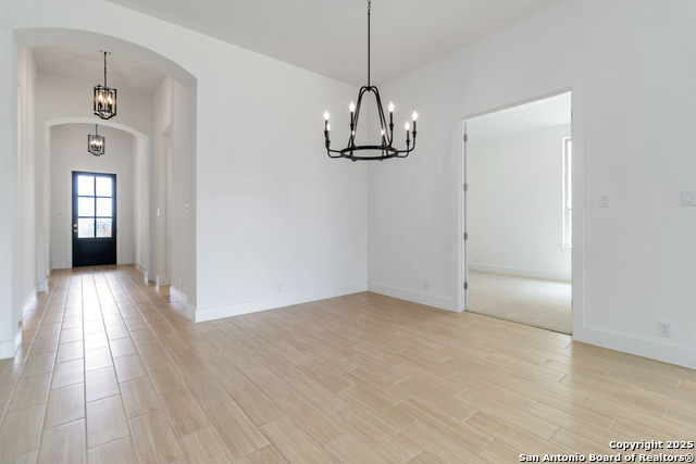 Image 17 of 34 For 2916 Edinburgh Park