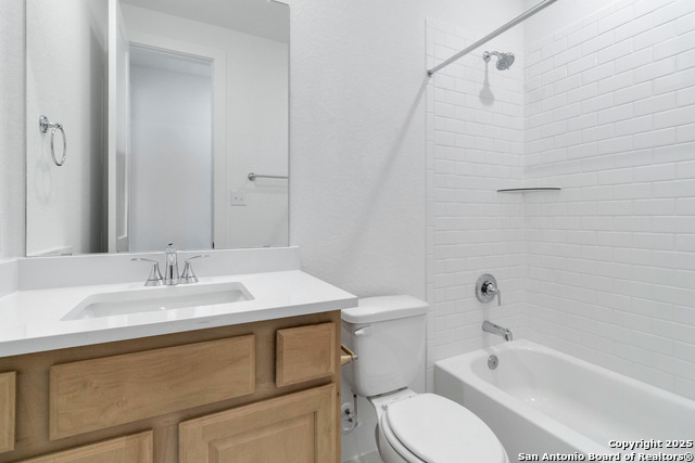 Image 26 of 34 For 2916 Edinburgh Park