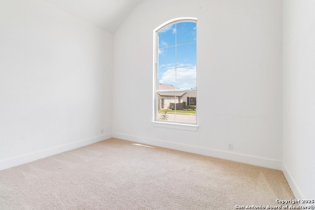 Image 28 of 34 For 2916 Edinburgh Park