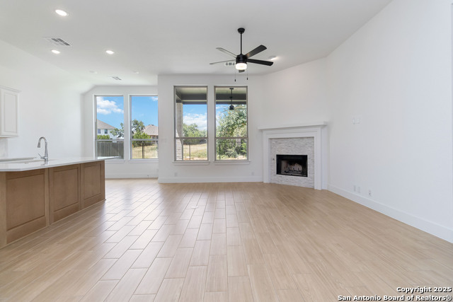 Image 8 of 34 For 2916 Edinburgh Park