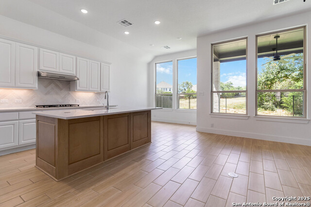 Image 9 of 34 For 2916 Edinburgh Park