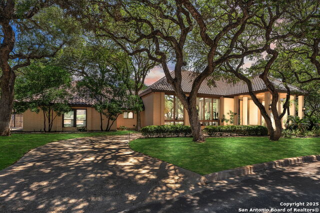 Image 2 of 102 For 12514 Elm Manor