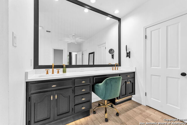 Image 68 of 102 For 12514 Elm Manor