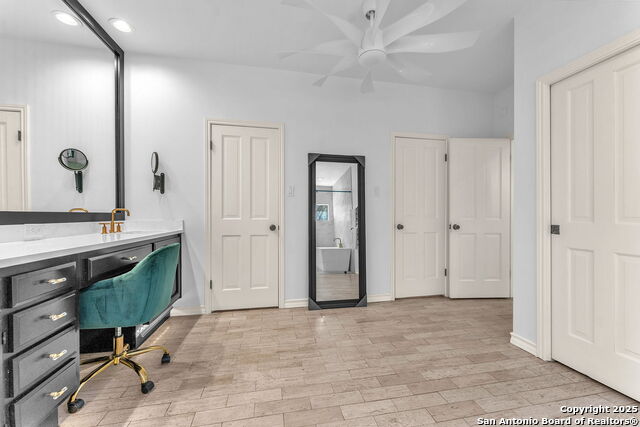 Image 75 of 102 For 12514 Elm Manor