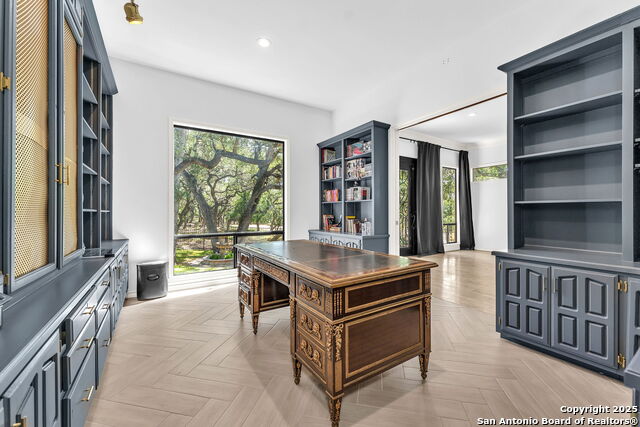 Image 83 of 102 For 12514 Elm Manor