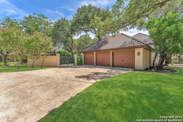 Image 96 of 102 For 12514 Elm Manor