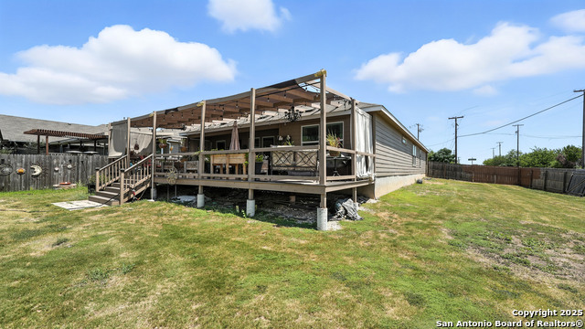 Listing photo id 39 for 305 Kowald Ln N