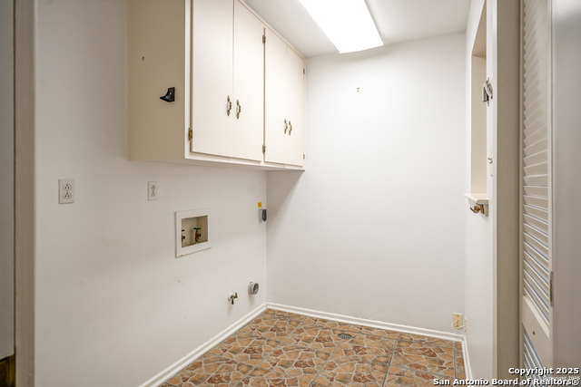 Image 16 of 50 For 8321 Windway