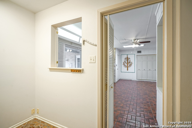 Image 17 of 50 For 8321 Windway