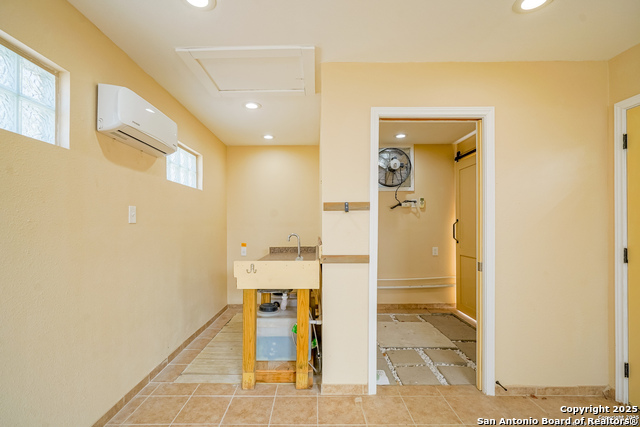 Image 38 of 50 For 8321 Windway