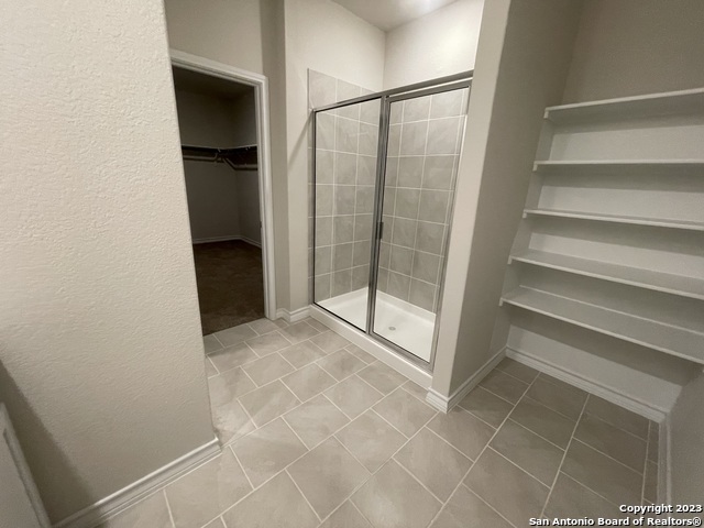 Listing photo id 8 for 5107 Gully Way