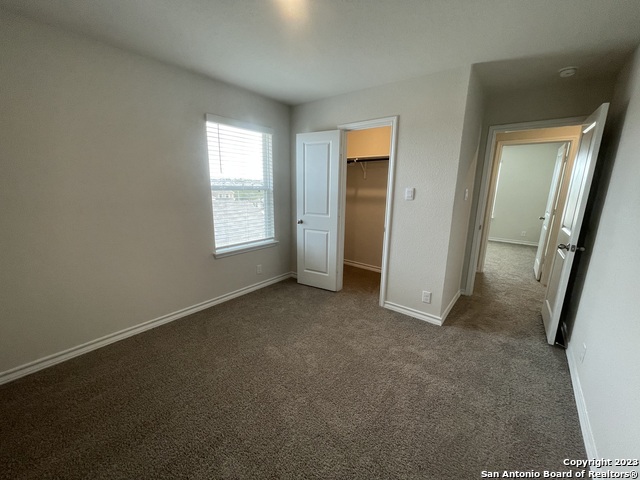 Listing photo id 3 for 5107 Gully Way