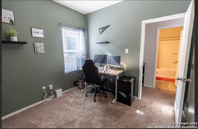 Image 17 of 21 For 9023 Alvarado Bend