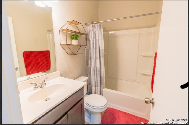 Image 18 of 21 For 9023 Alvarado Bend