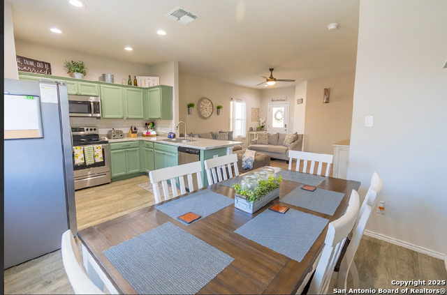 Image 9 of 21 For 9023 Alvarado Bend