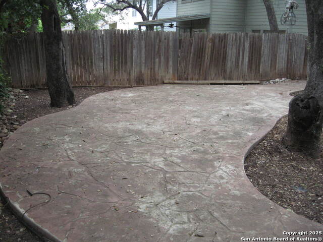 Image 34 of 37 For 16131 Ike Lane