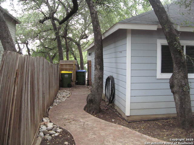 Image 35 of 37 For 16131 Ike Lane