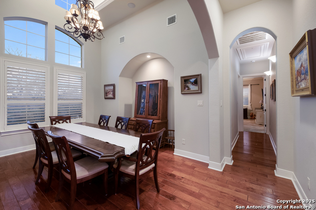 Image 4 of 23 For 200 Menger  