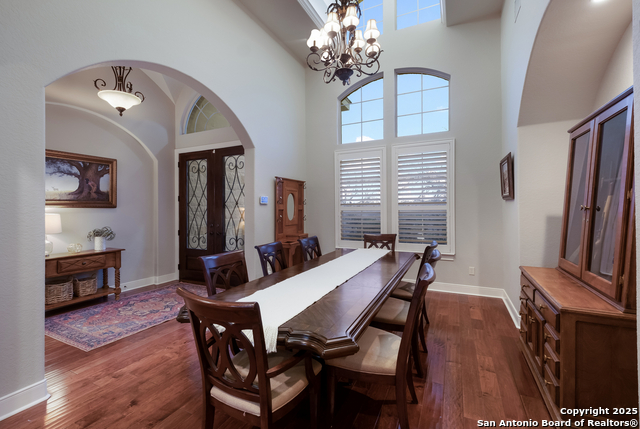 Image 5 of 23 For 200 Menger  